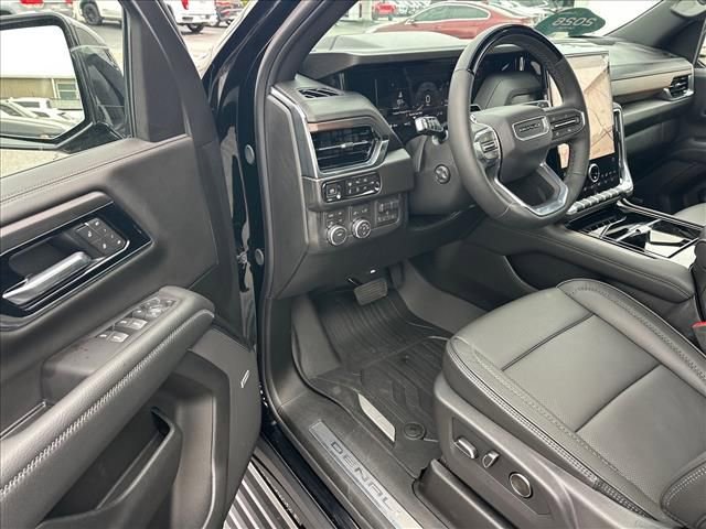 Certified 2026 GMC Yukon XL Denali w/ Denali Reserve Package AWD/4WD image 14
