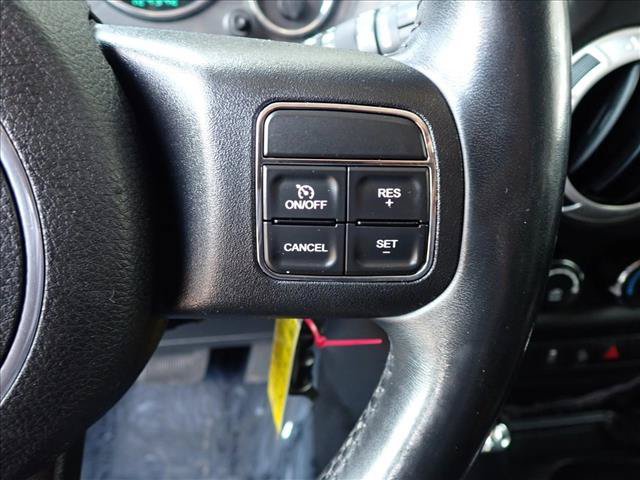Used 2013 Jeep Wrangler Unlimited Sahara w/ Connectivity Group AWD/4WD image 14