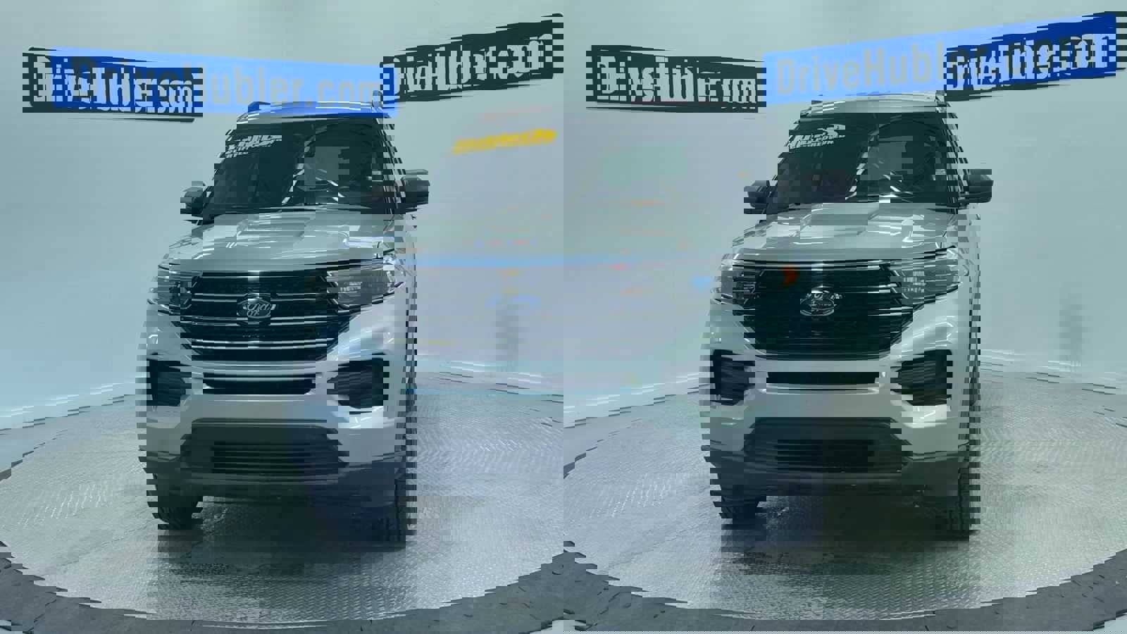 Used 2020 Ford Explorer XLT w/ Comfort Package image 3