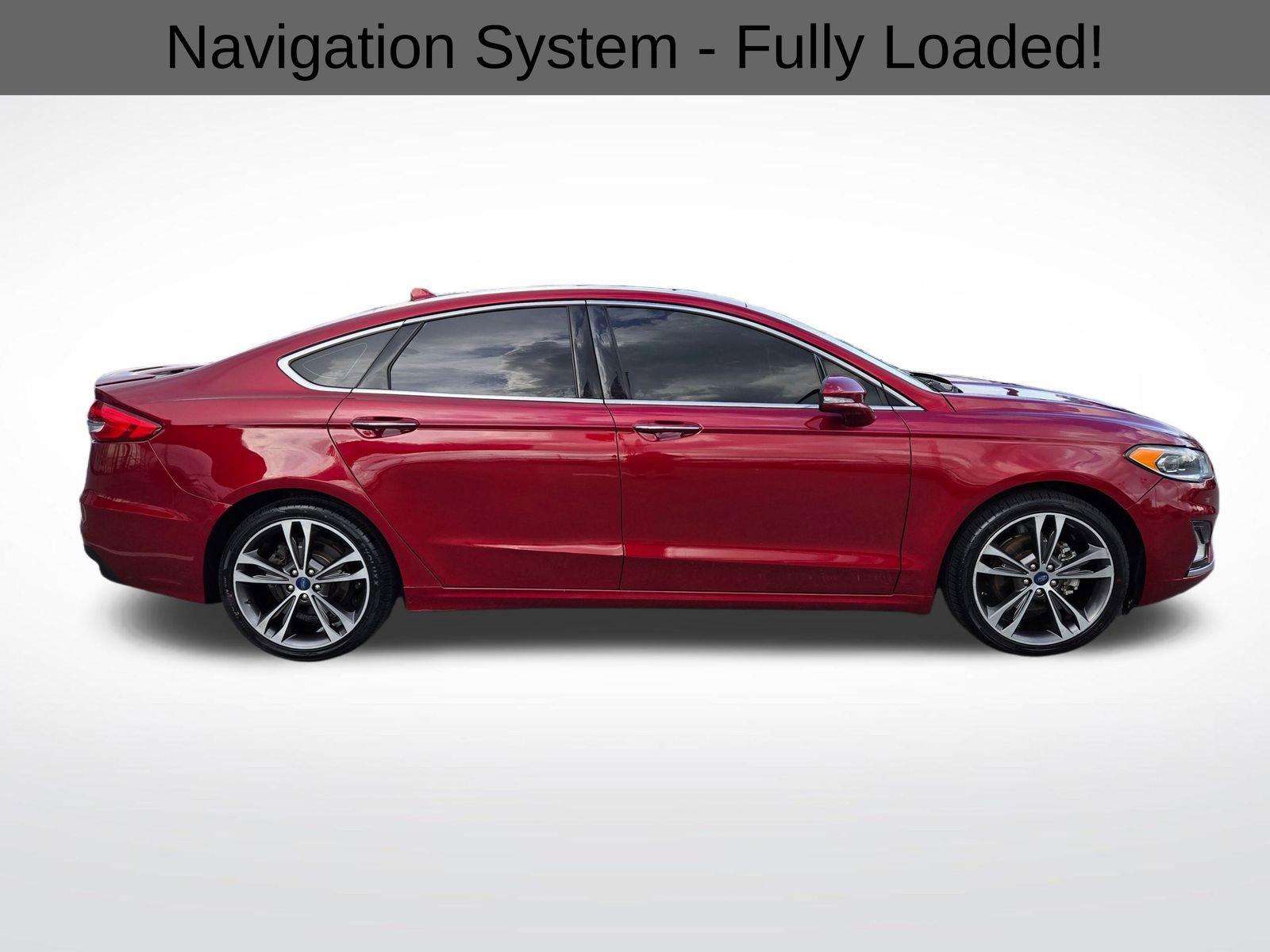 Used 2019 Ford Fusion Titanium image 12