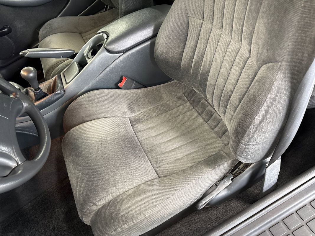 Used 1994 Pontiac Firebird Coupe image 35