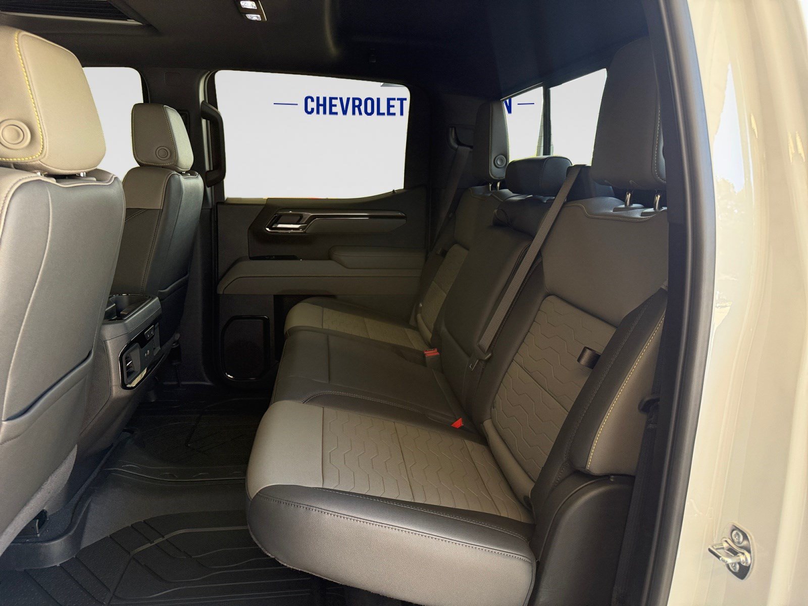 Used 2026 Chevrolet Silverado 1500 ZR2 AWD/4WD image 19
