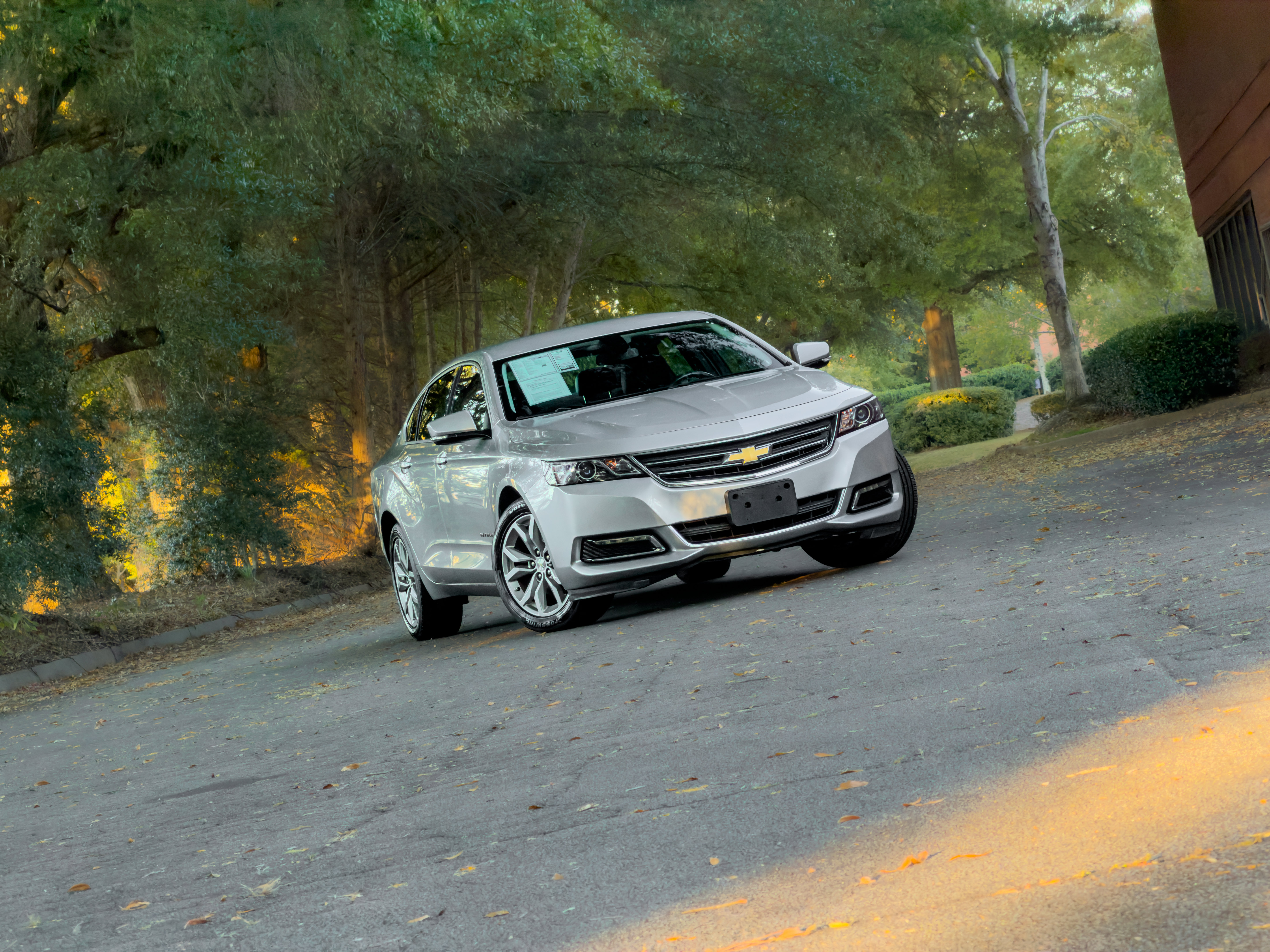 Used 2018 Chevrolet Impala LT FWD image 20
