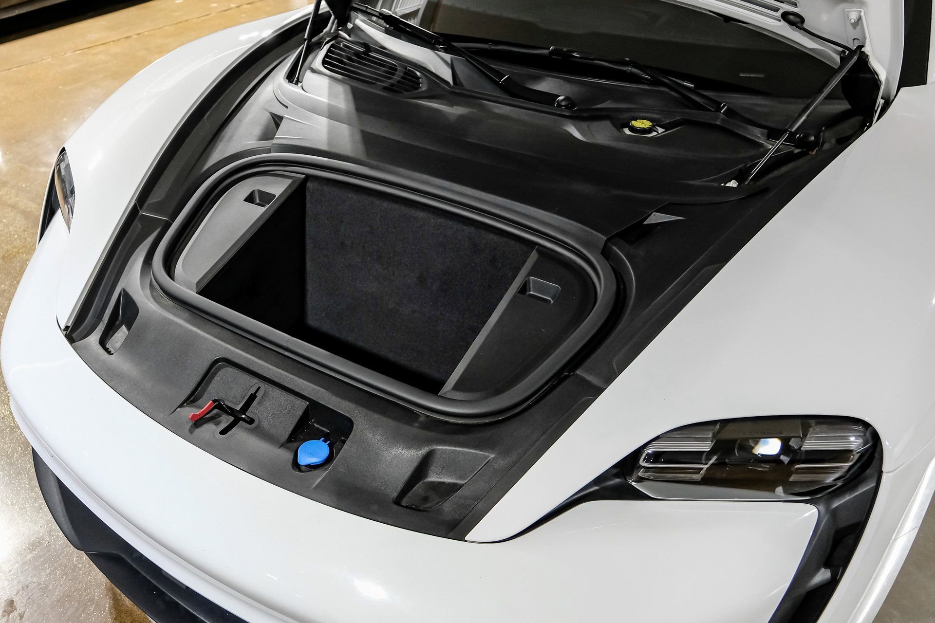 Used 2023 Porsche Taycan image 49