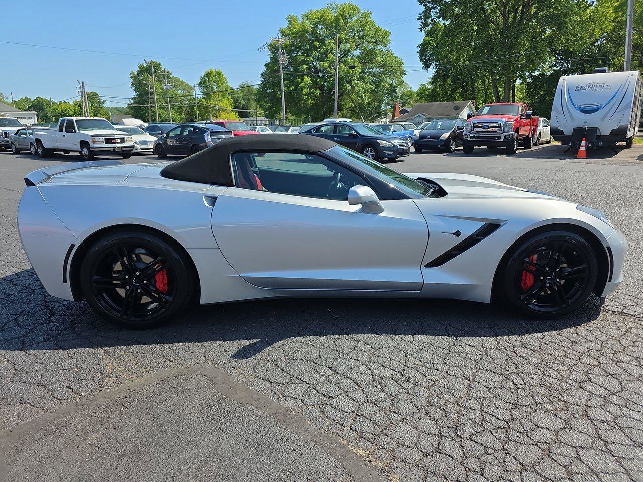 Used 2016 Chevrolet Corvette Stingray Convertible w/ 2LT Preferred Equipment Group RWD image 21