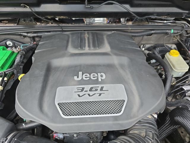 Used 2012 Jeep Wrangler Unlimited Sport AWD/4WD image 20
