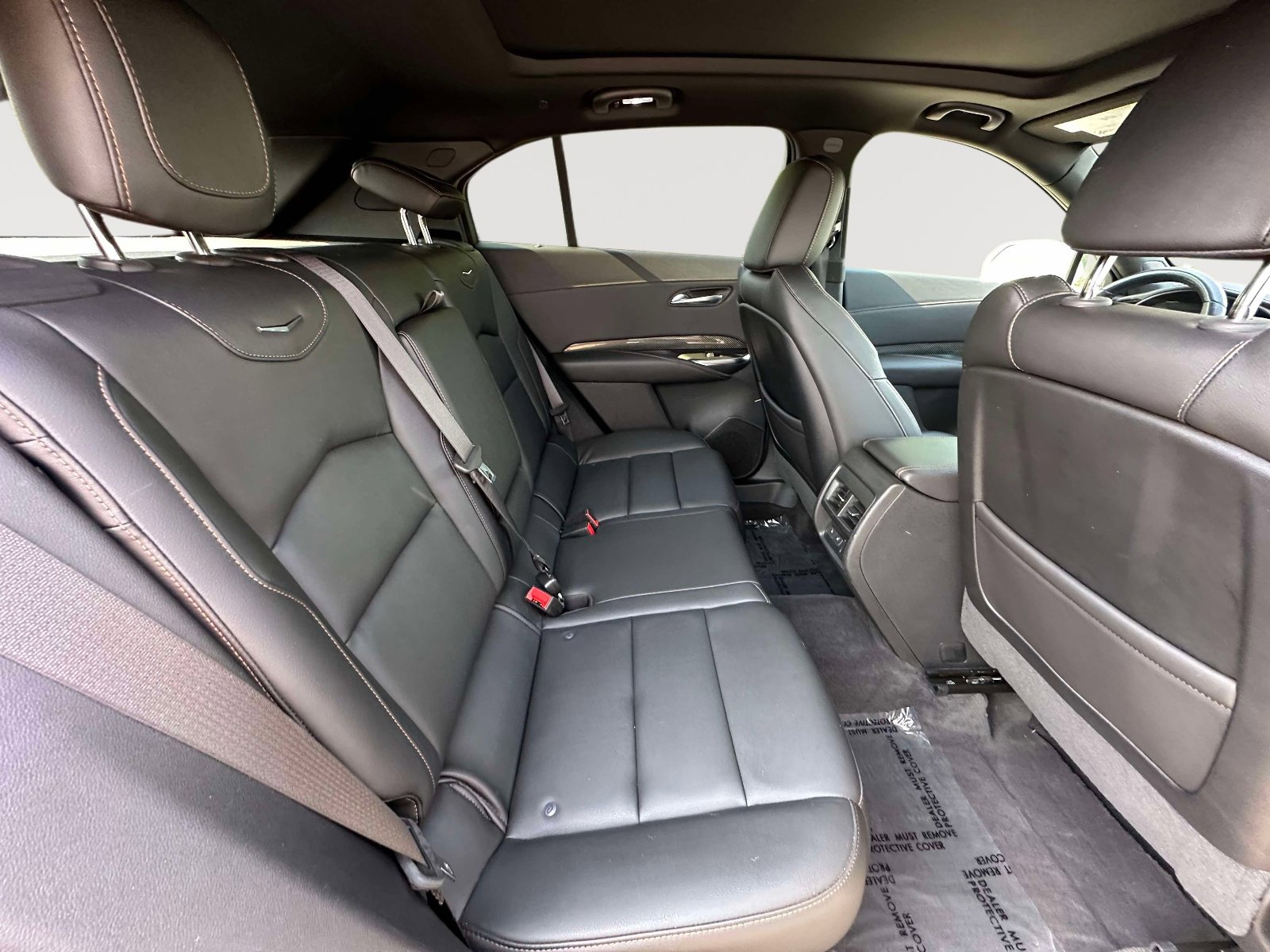 Used 2019 Cadillac XT4 Sport w/ LPO, Midnight Sport Package AWD/4WD image 34