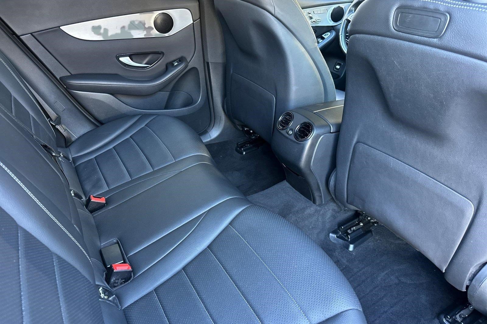 Used 2019 Mercedes-Benz GLC 300 4MATIC image 29