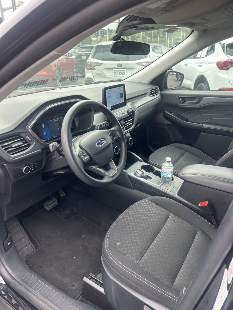Used 2025 Ford Escape Active image 15
