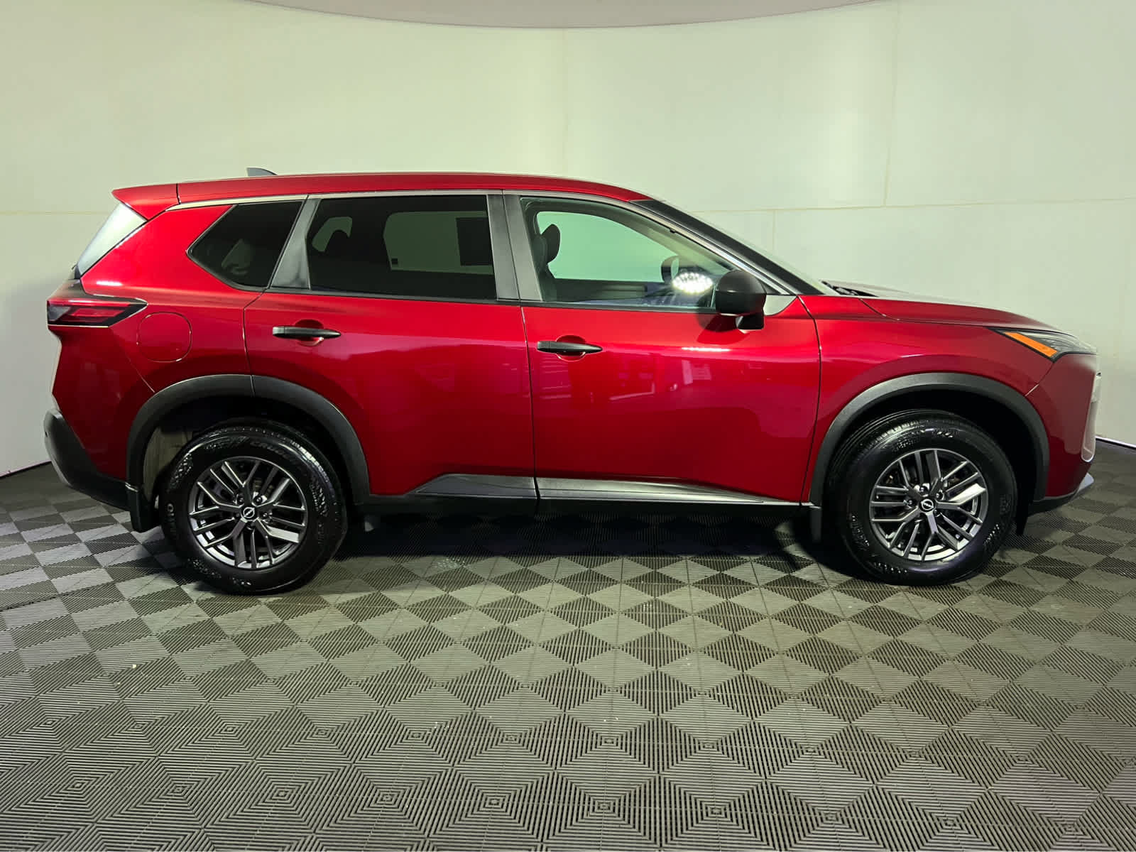 Certified 2023 Nissan Rogue S AWD/4WD image 8