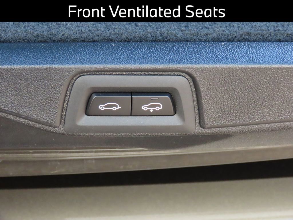 Certified 2023 BMW X7 xDrive40i w/ M Sport Package image 24