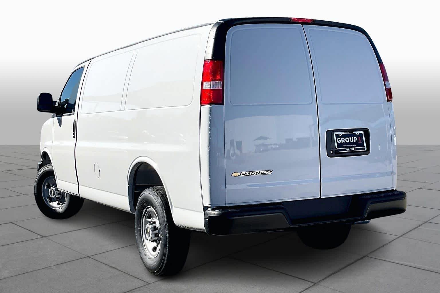 New 2026 Chevrolet Express 2500 image 12