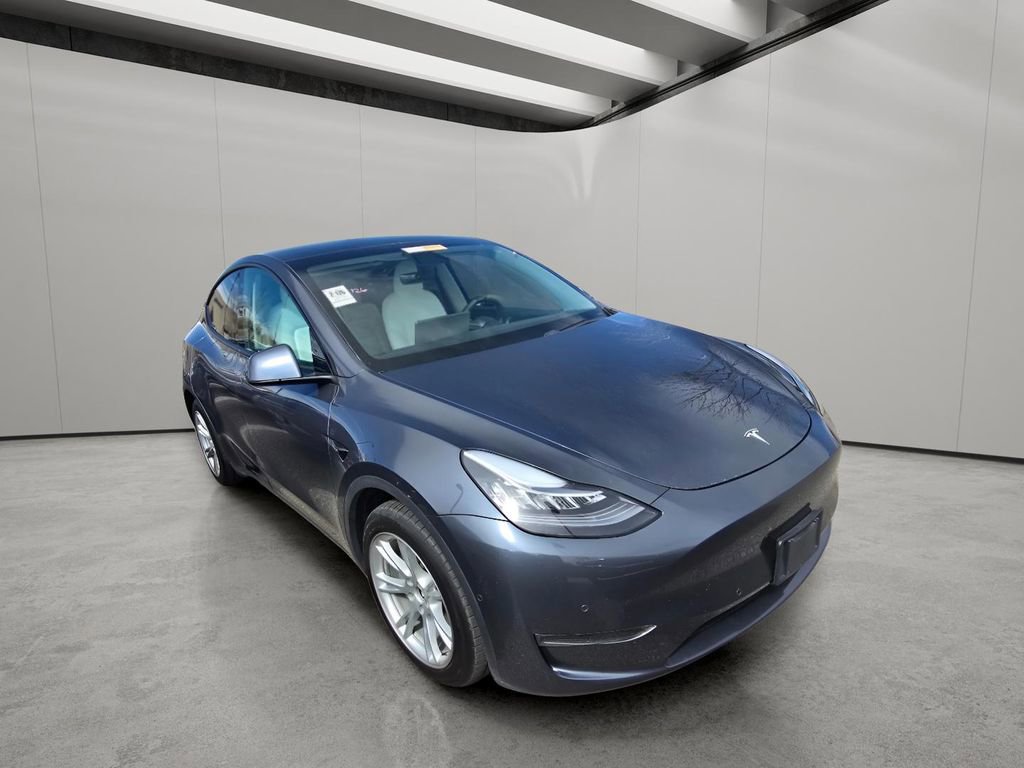 Used 2020 Tesla Model Y Long Range image 6