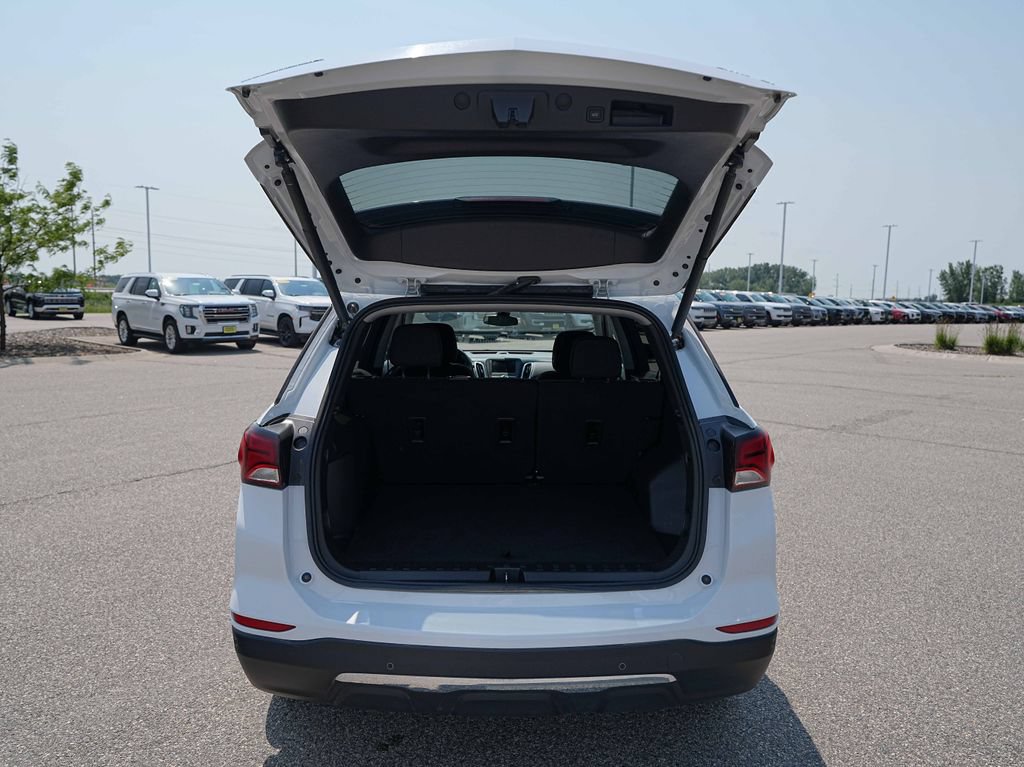 Used 2024 Chevrolet Equinox LT AWD/4WD image 14