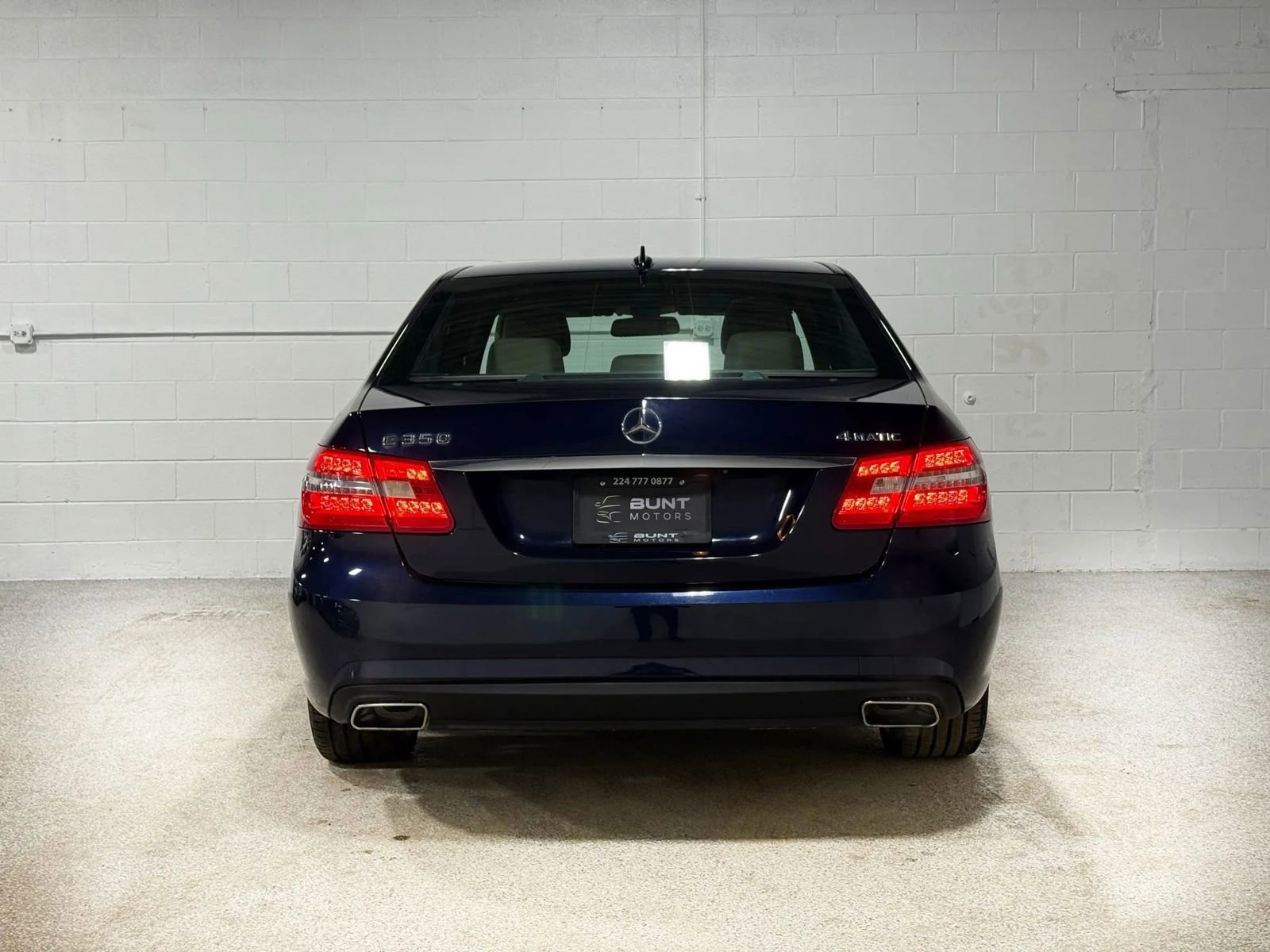 Used 2010 Mercedes-Benz E 350 E 350 4MATIC Sedan 4D image 7