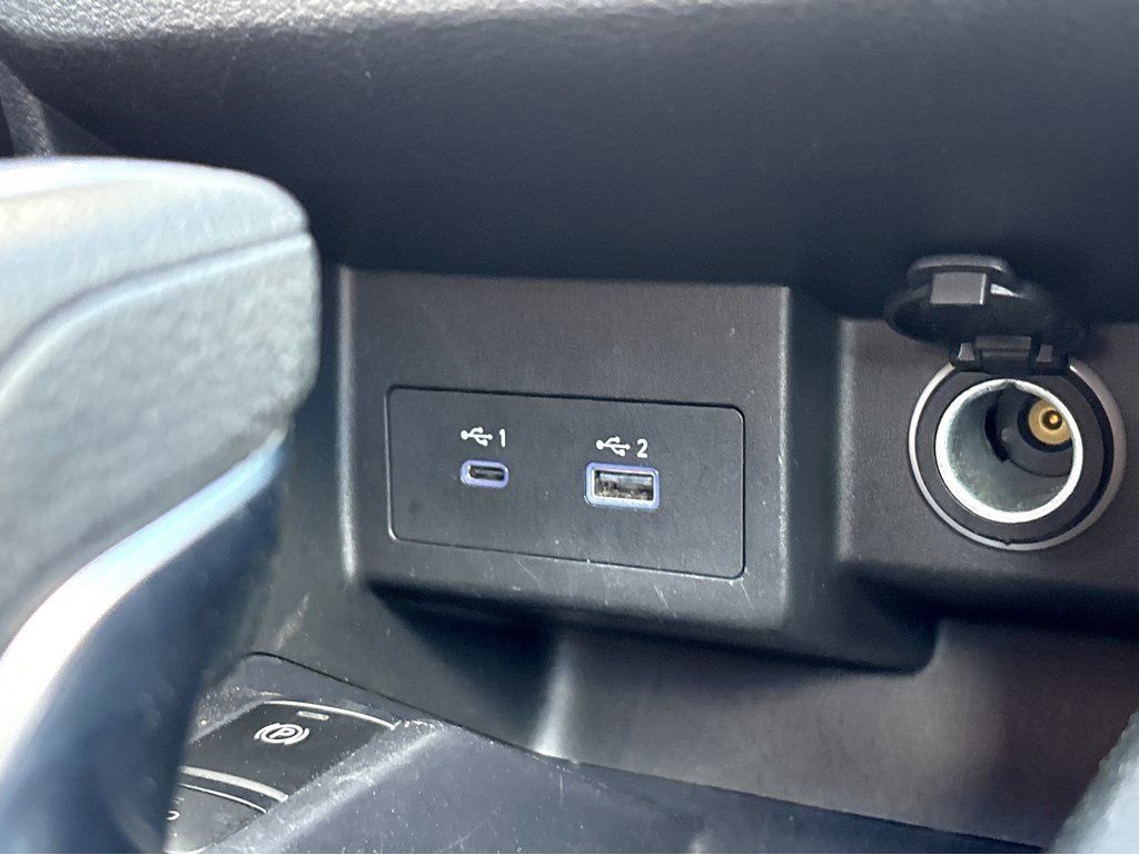 Used 2024 Nissan Kicks SV FWD image 34