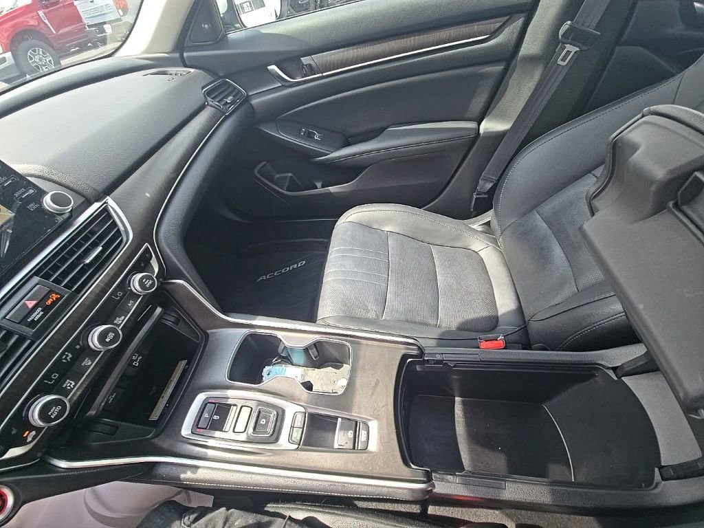 Used 2019 Honda Accord Touring image 24
