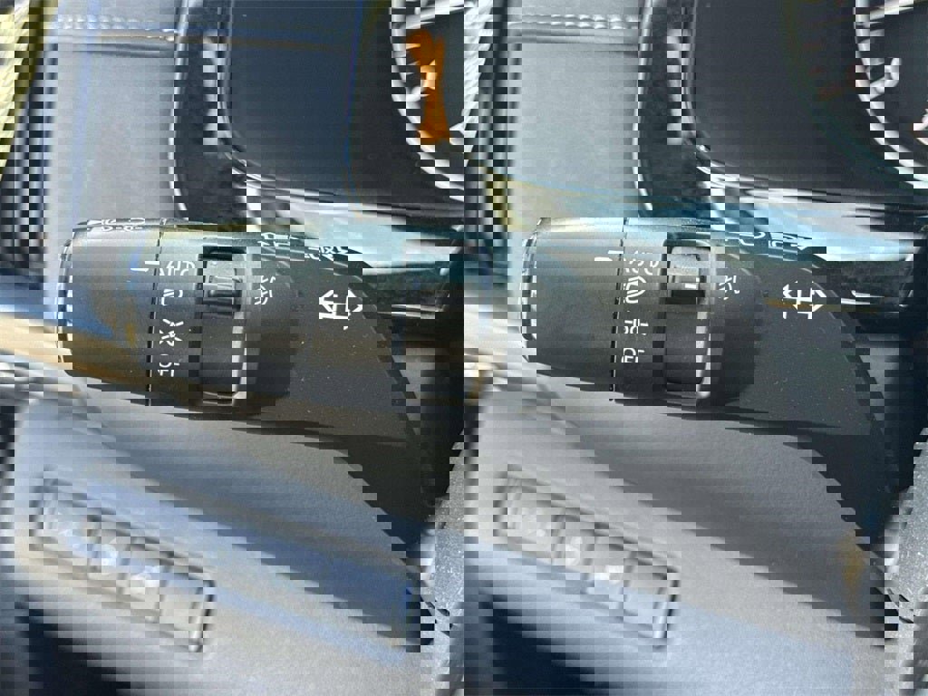 Used 2022 Nissan Pathfinder SL w/ Cargo Package image 23