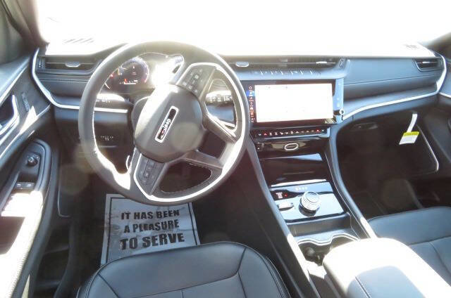 New 2026 Jeep Grand Cherokee L Limited AWD/4WD image 16