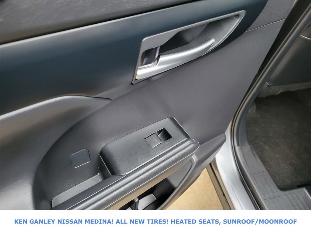 Used 2023 Toyota Highlander L image 43