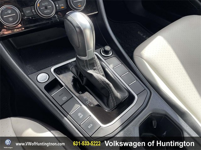 Certified 2019 Volkswagen Jetta R-Line w/ R-Line Cold Weather Package image 28