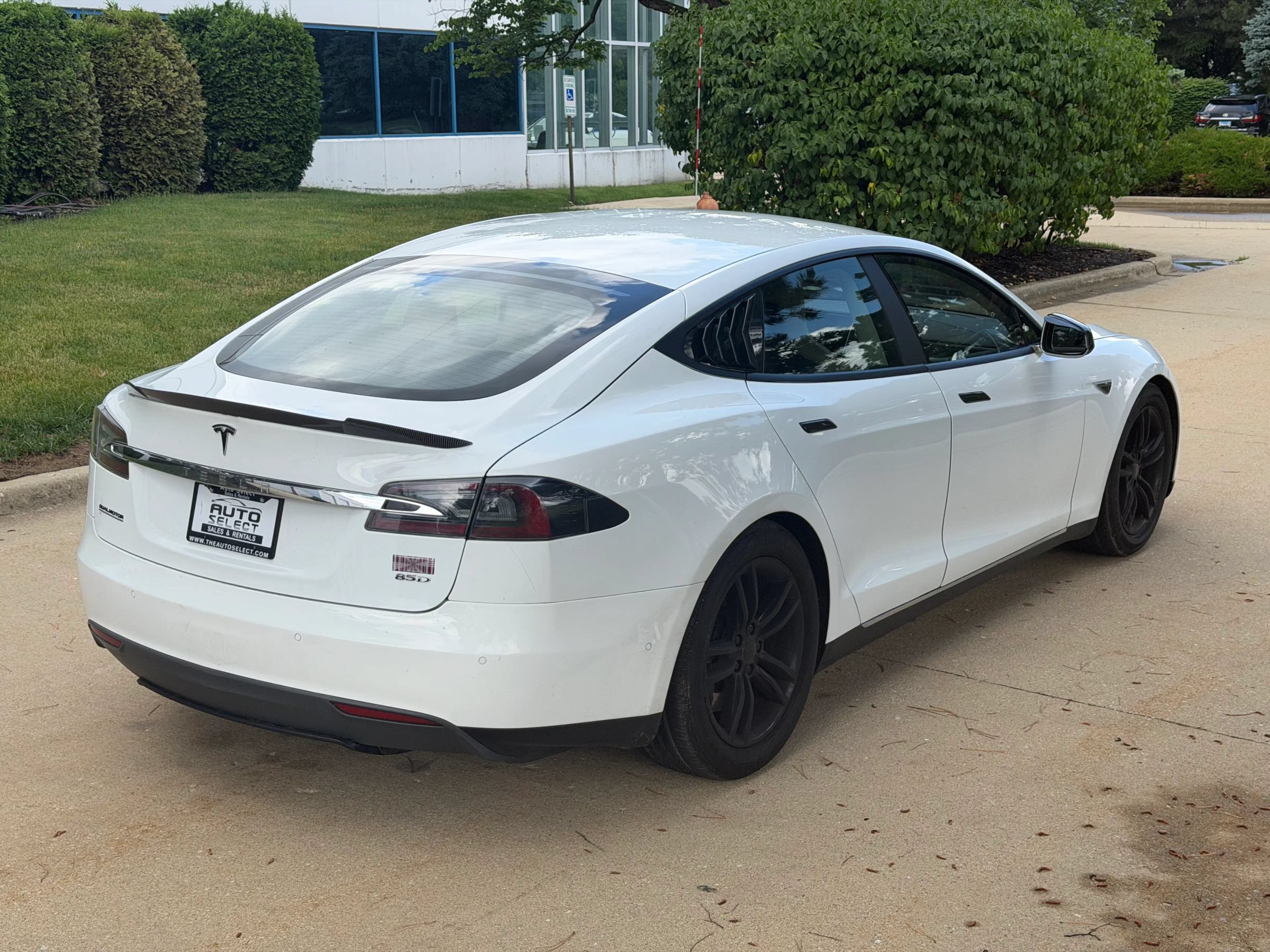 Used 2015 Tesla Model S 85D AWD/4WD image 5