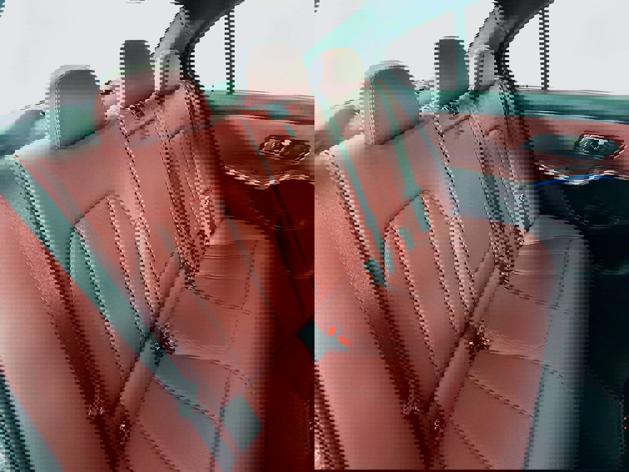 Used 2023 BMW 330e xDrive w/ M Sport Package image 28