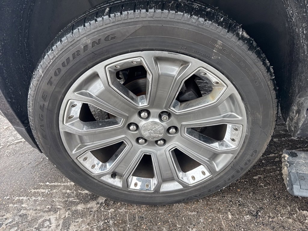 Used 2015 GMC Yukon XL Denali w/ Premium Package image 8