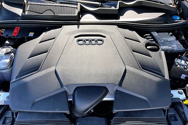 Used 2019 Audi Q8 Prestige AWD/4WD image 30