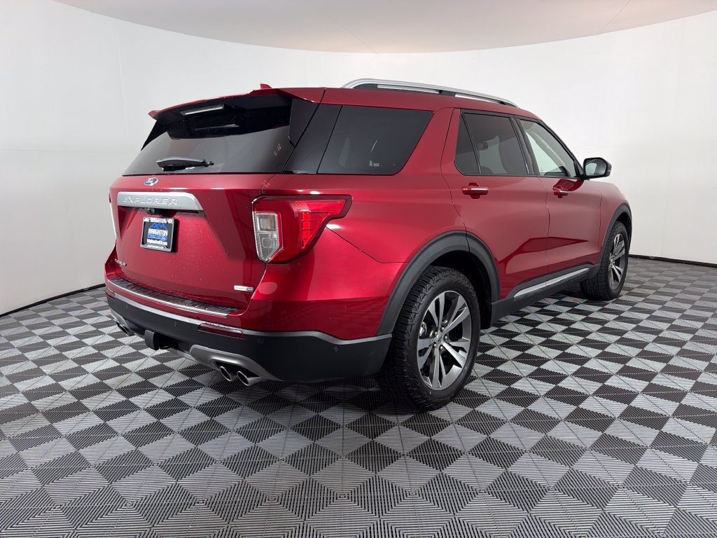Certified 2020 Ford Explorer Platinum w/ Premium Technology Package AWD/4WD image 3