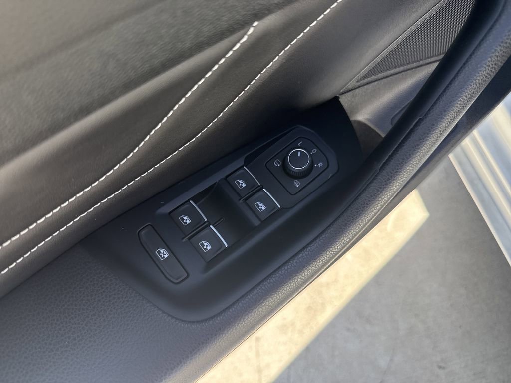 Certified 2023 Volkswagen Arteon SEL Premium w/ Arteon MDO Package image 11