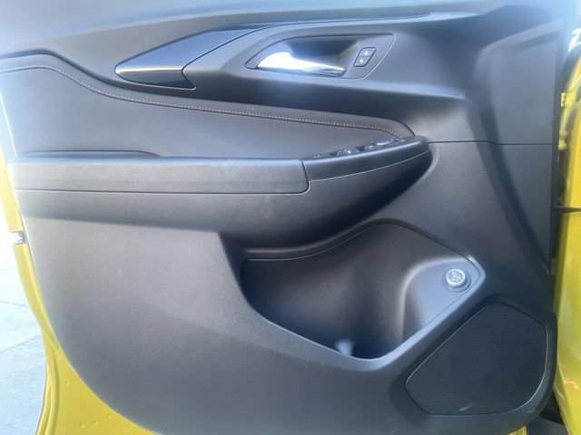 Used 2023 Chevrolet TrailBlazer RS w/ Sun and Liftgate Package image 21