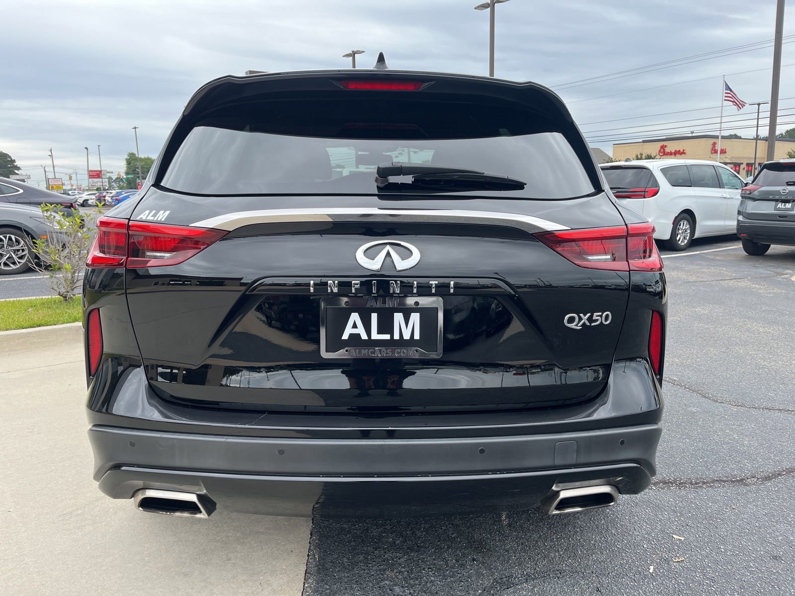 Used 2021 INFINITI QX50 Luxe w/ Appearance Package FWD image 5