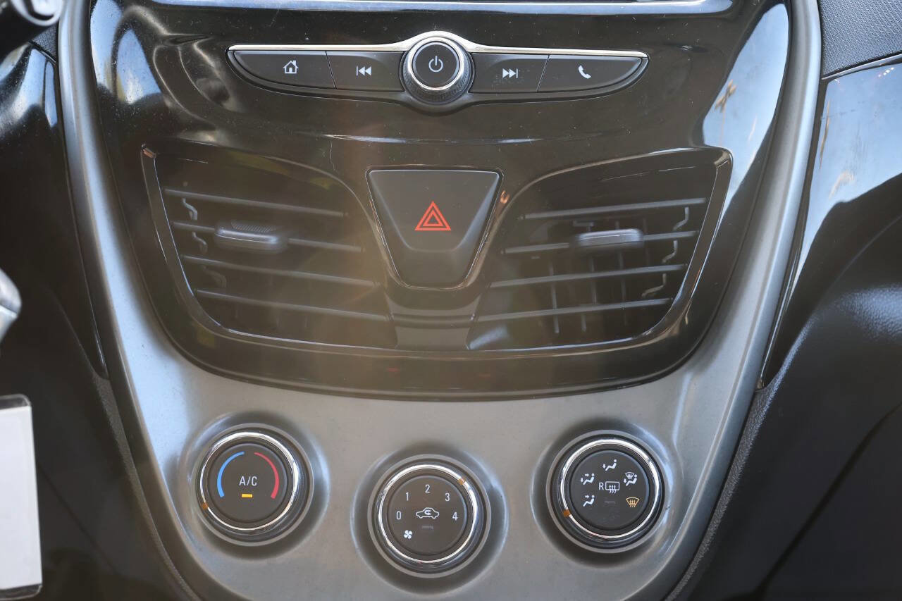 Used 2020 Chevrolet Spark LT FWD image 20
