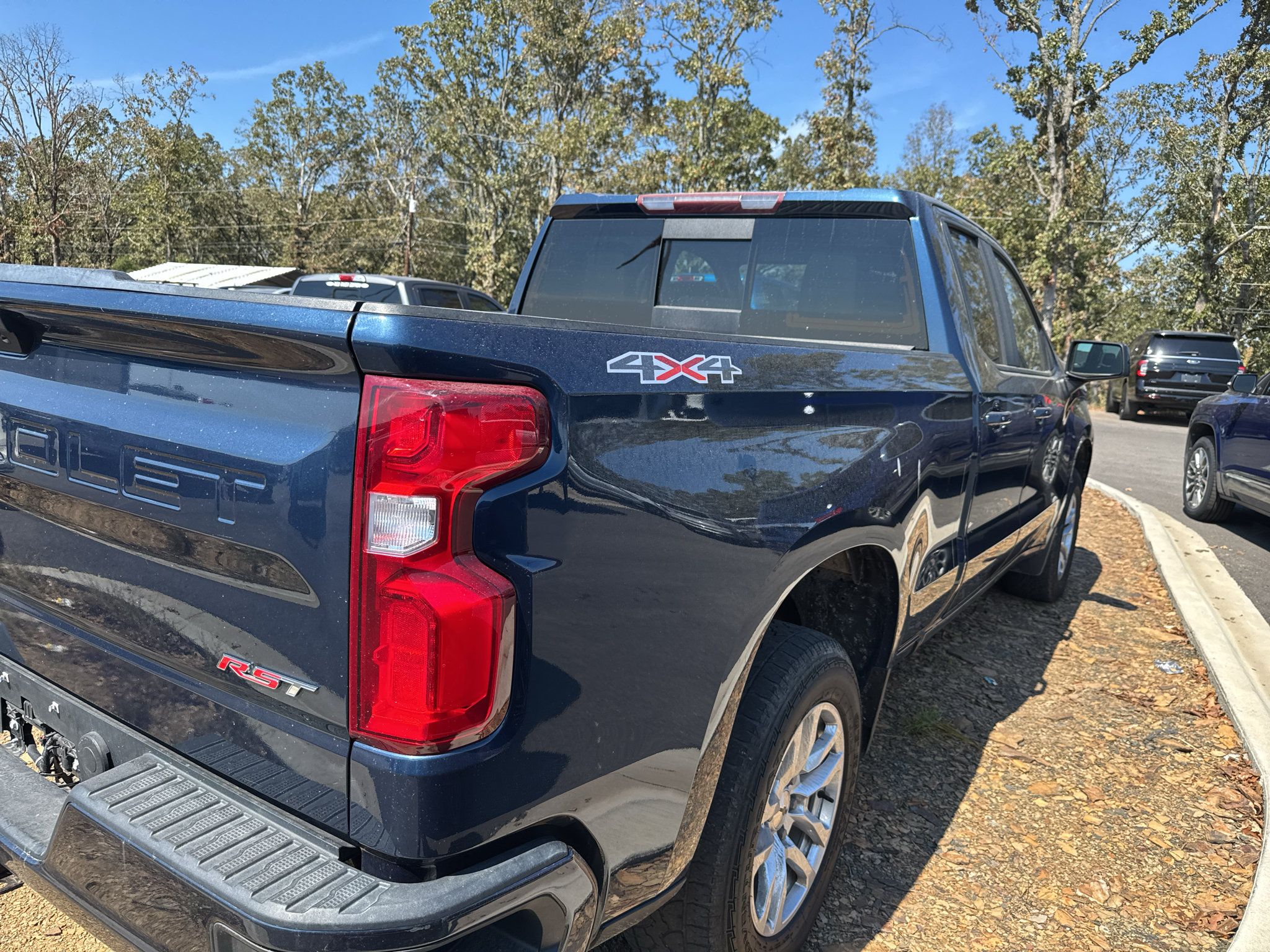 Used 2019 Chevrolet Silverado 1500 RST w/ All-Star Edition AWD/4WD image 4