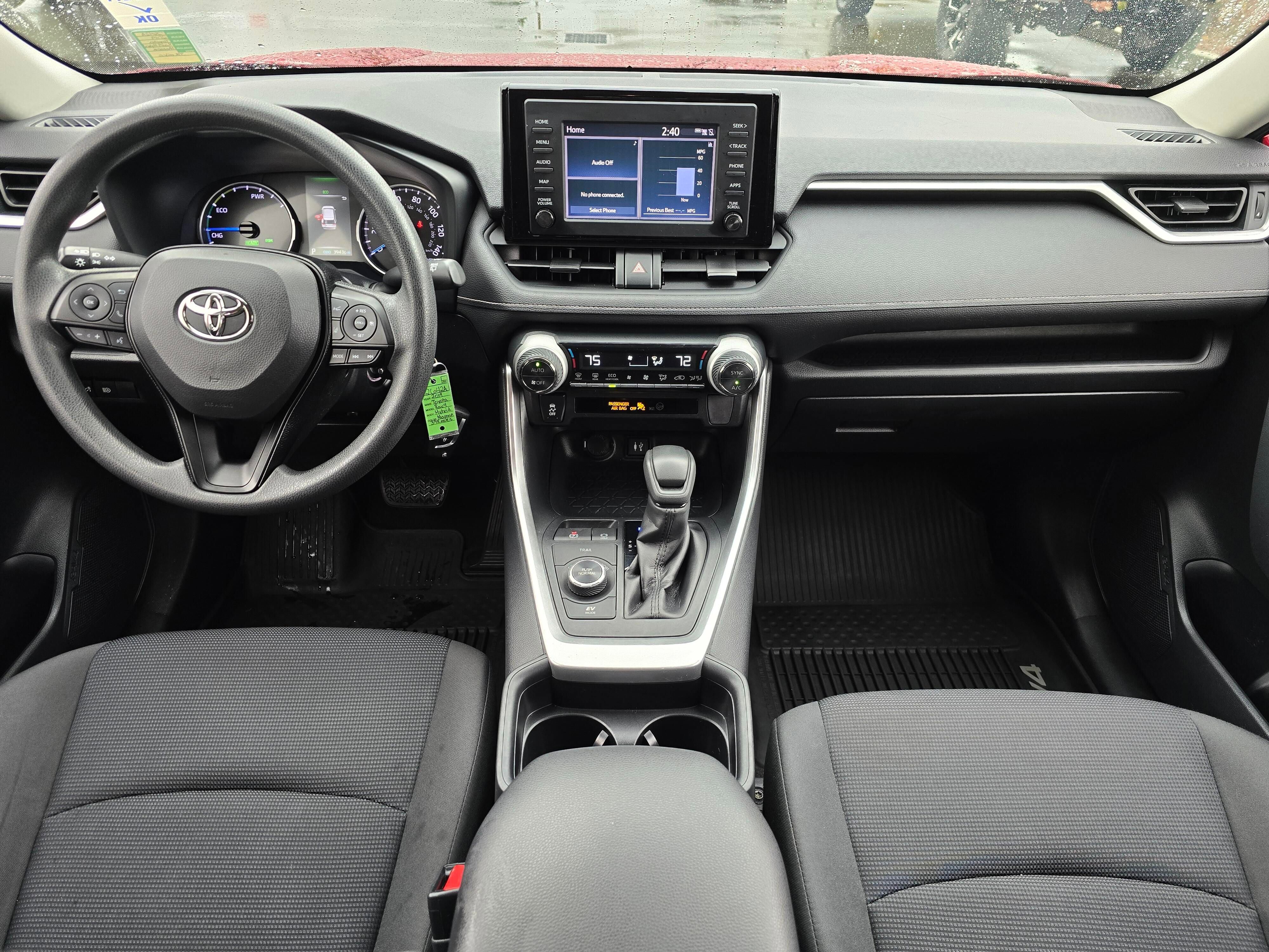Used 2019 Toyota RAV4 LE image 12