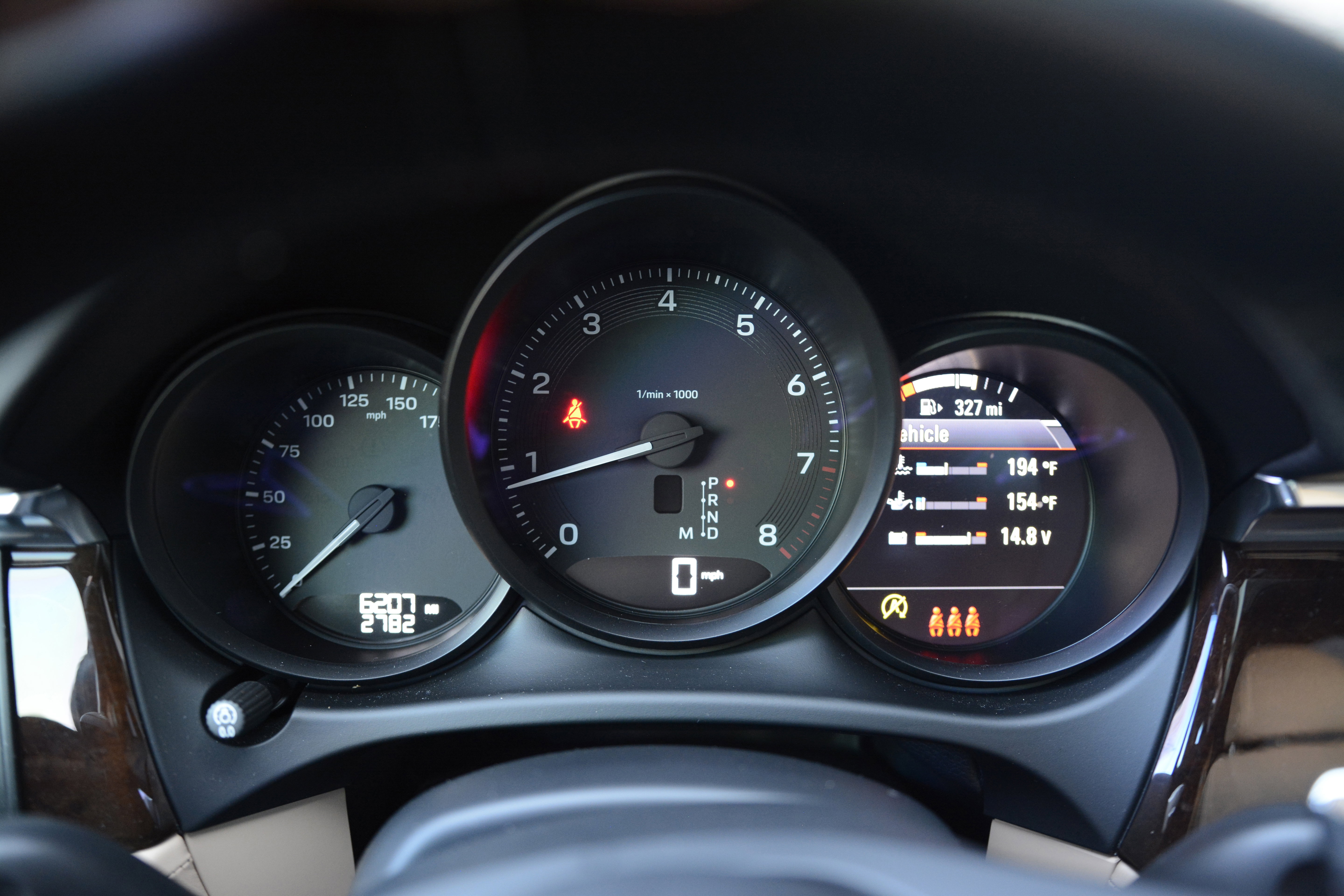Certified 2025 Porsche Macan image 18