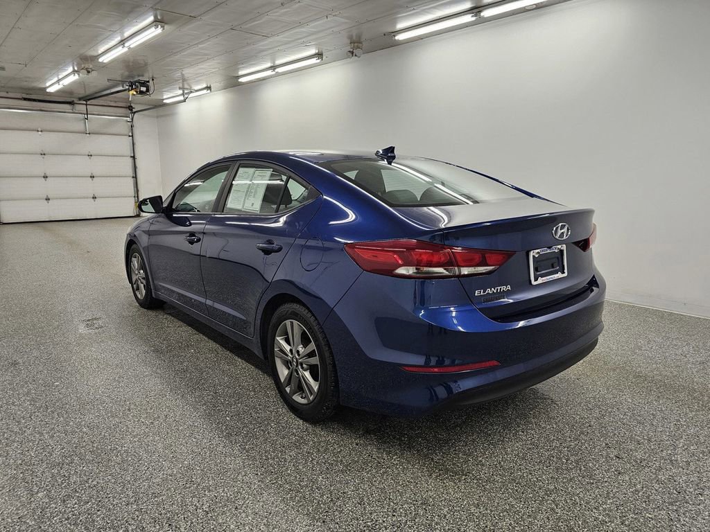Used 2017 Hyundai Elantra SE FWD image 7