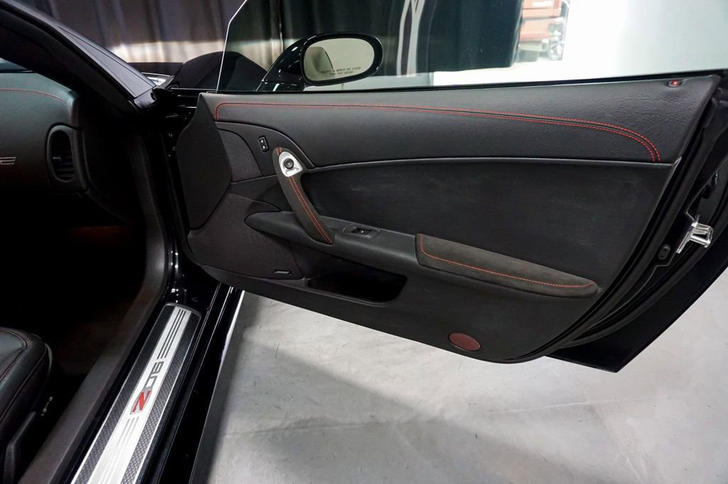 Used 2012 Chevrolet Corvette Z06 w/ 3LZ Preferred Equipment Group image 38