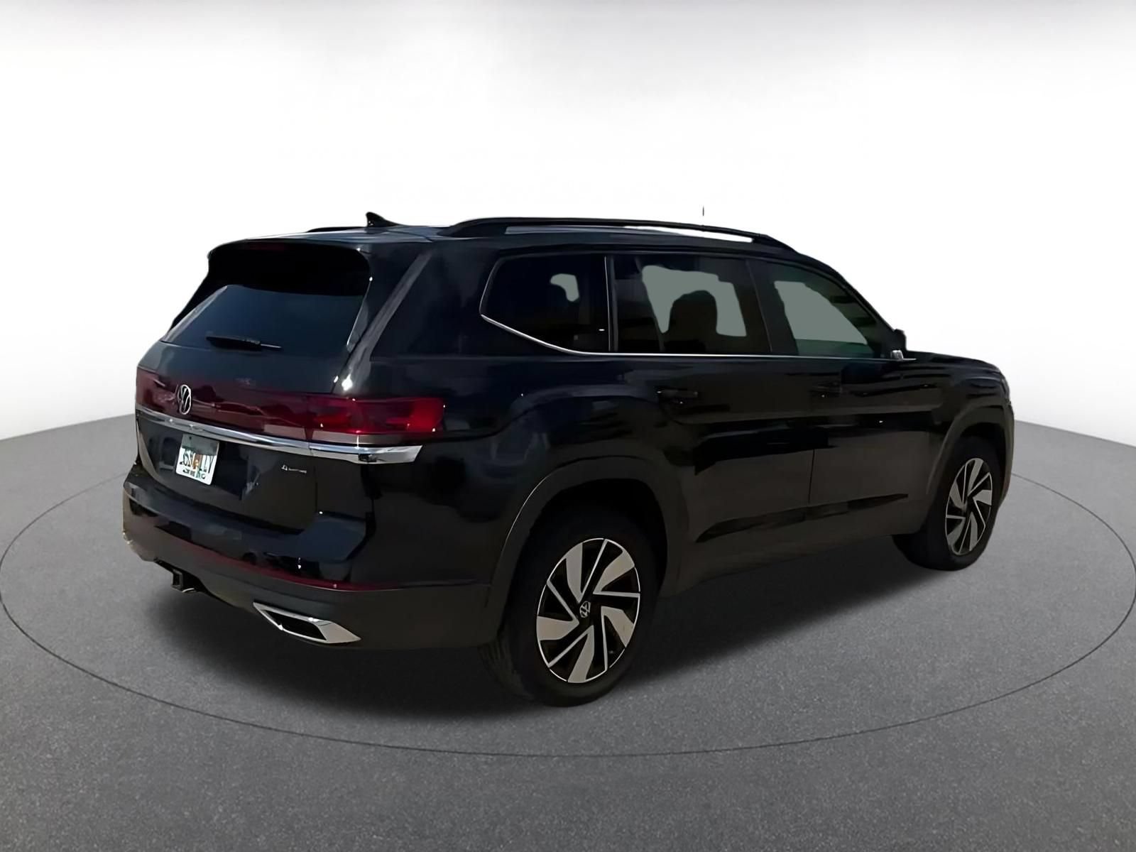 Used 2026 Volkswagen Atlas SE AWD/4WD image 14