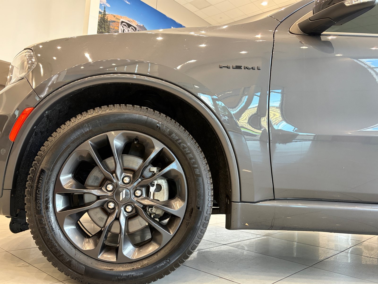 Used 2023 Dodge Durango R/T w/ Blacktop Package AWD/4WD image 10