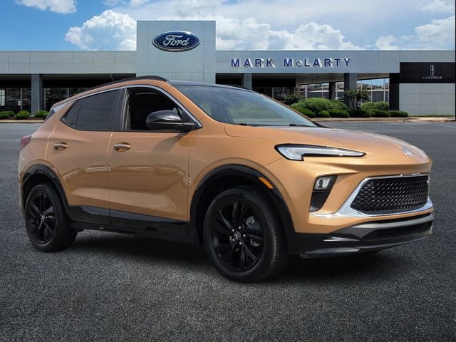 Used 2024 Buick Encore GX Sport Touring w/ Black Roof Package image 7