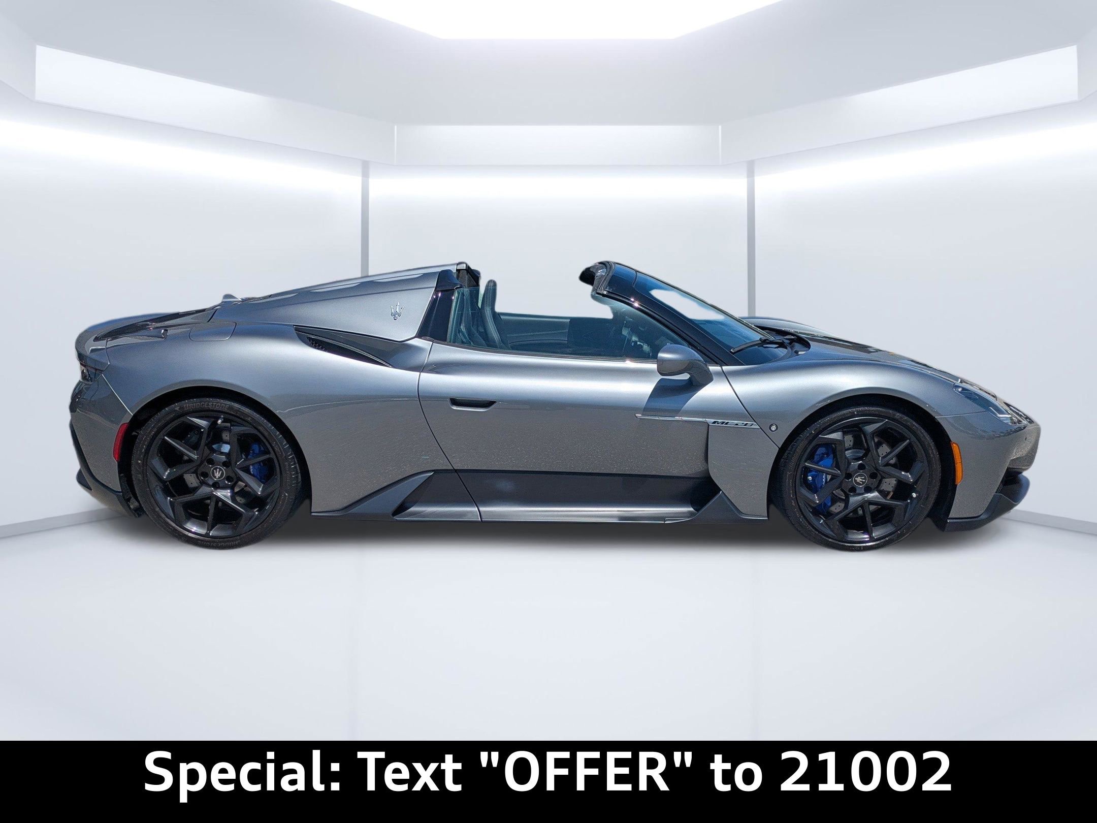 Used 2023 Maserati MC20 Spyder image 2