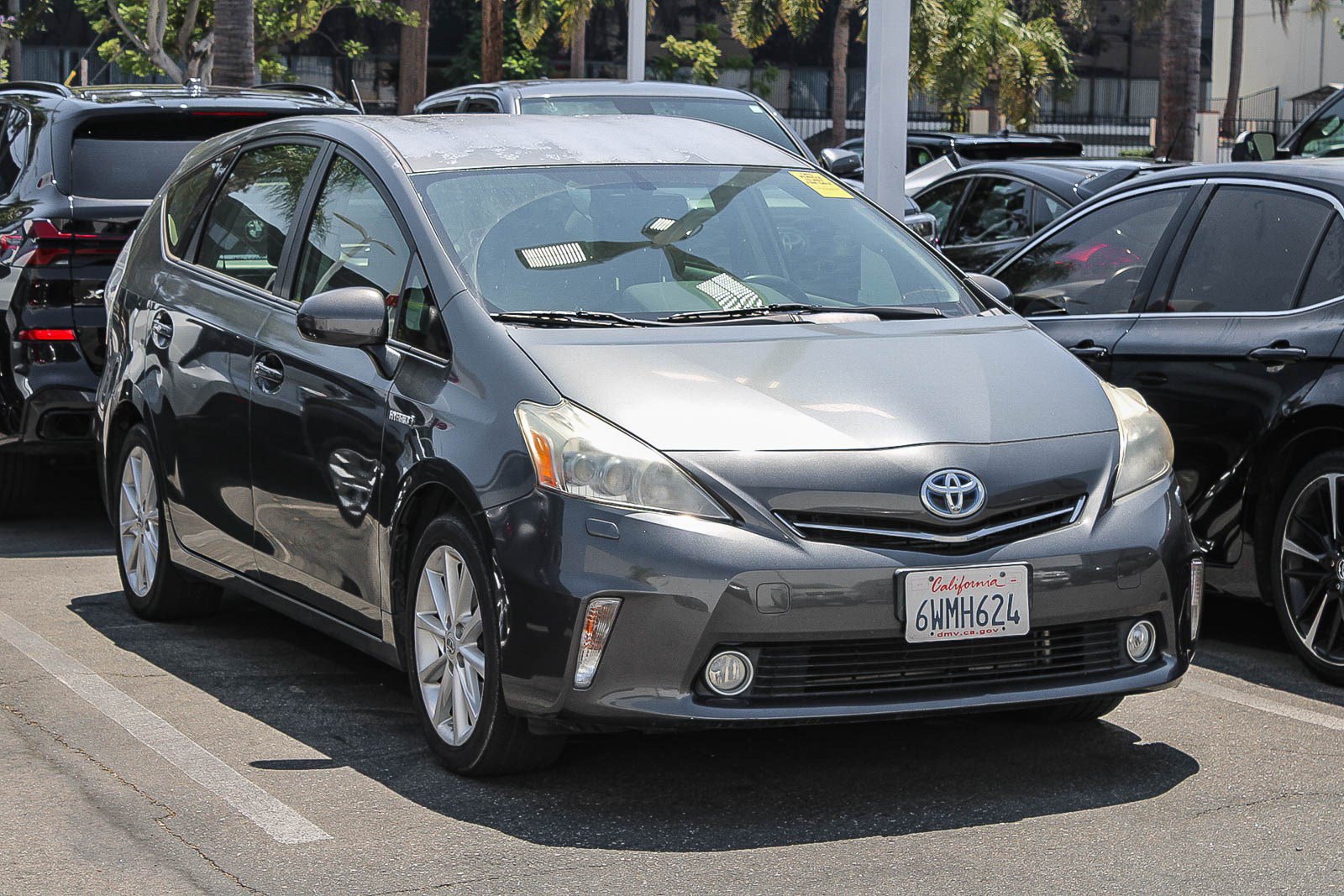 Used 2012 Toyota Prius V Five FWD image 3