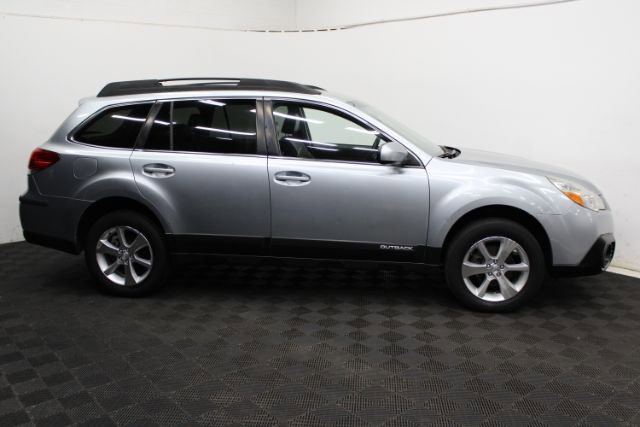 Used 2013 Subaru Outback 2.5i Limited AWD/4WD image 4