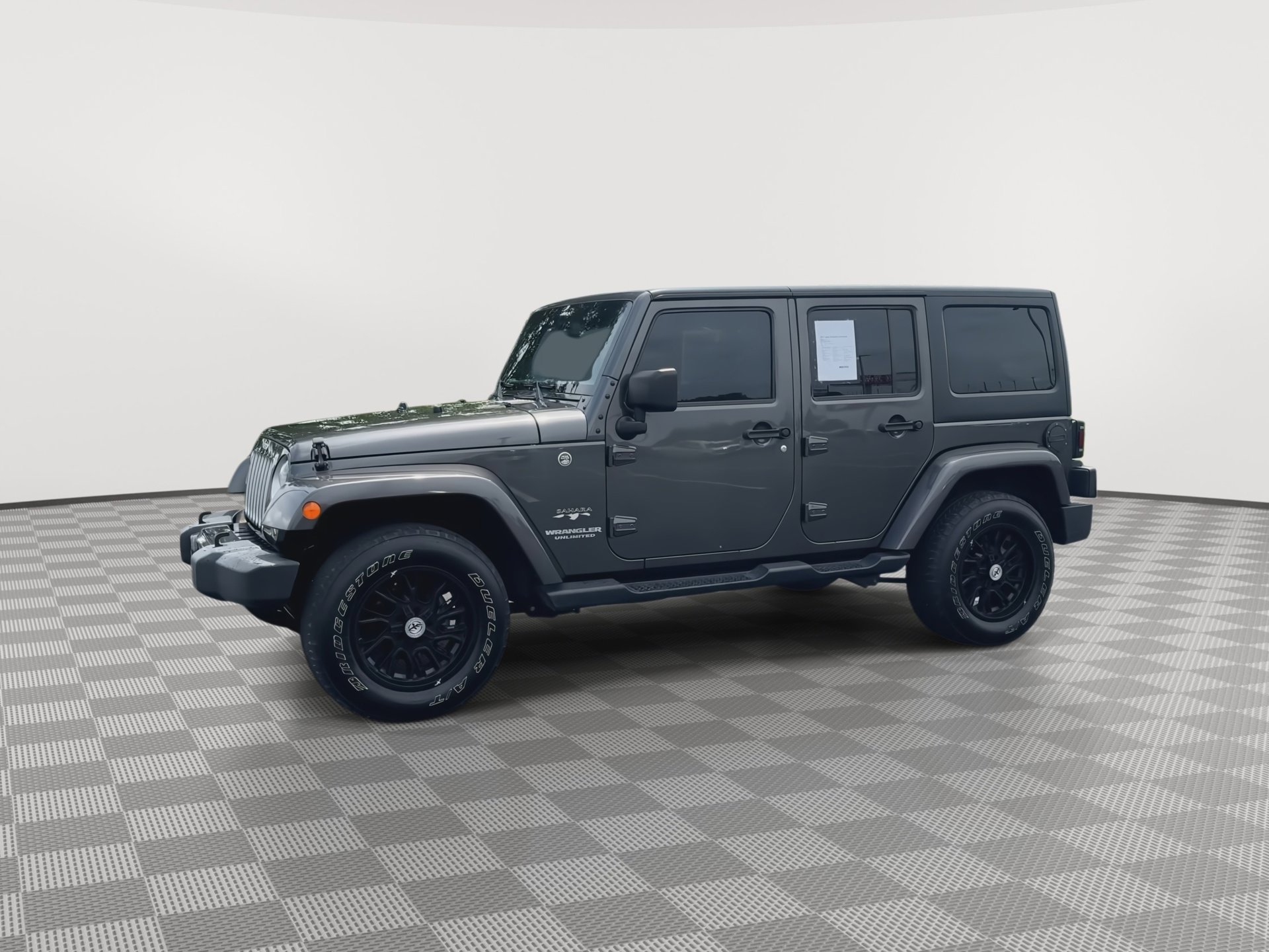 Used 2017 Jeep Wrangler Unlimited Sahara w/ Connectivity Group AWD/4WD image 5