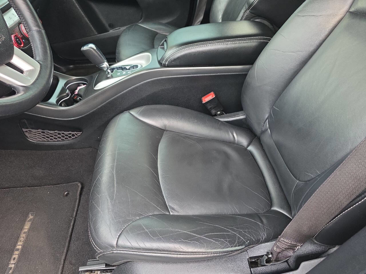 Used 2015 Dodge Journey R/T w/ Rear Seat Video Group AWD/4WD image 16
