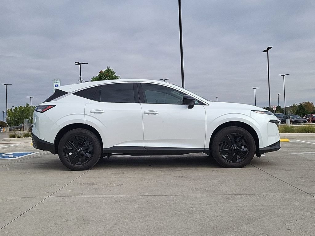 Used 2025 Nissan Murano SV AWD/4WD image 9