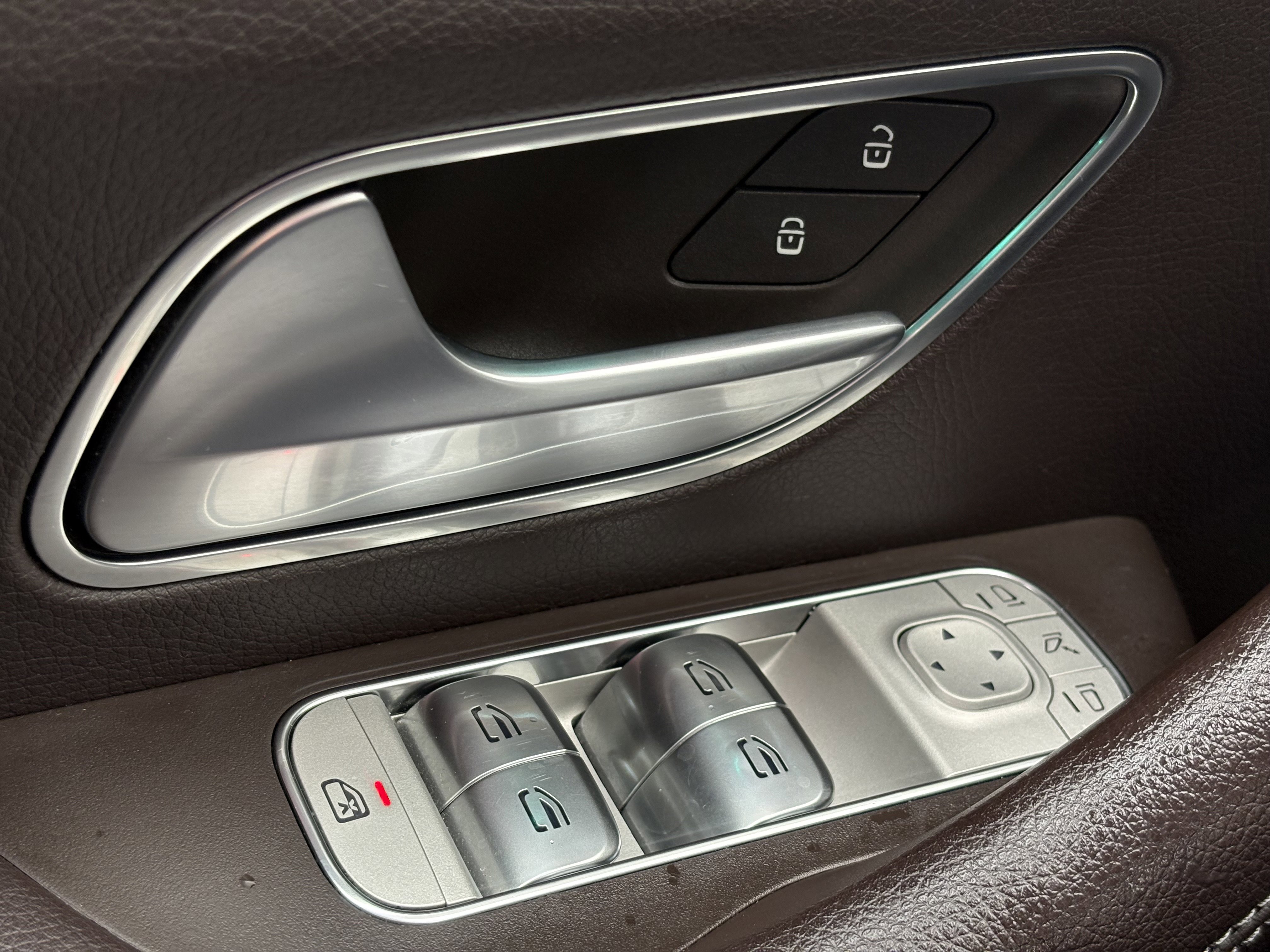 Used 2022 Mercedes-Benz GLS 450 4MATIC image 31