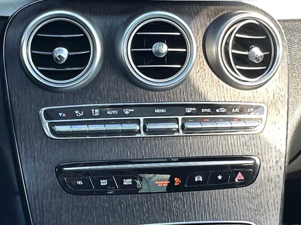 Used 2020 Mercedes-Benz GLC 300 4MATIC image 15